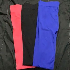 ✨3 FOR 15✨ Bundle of 3 colored leggings
